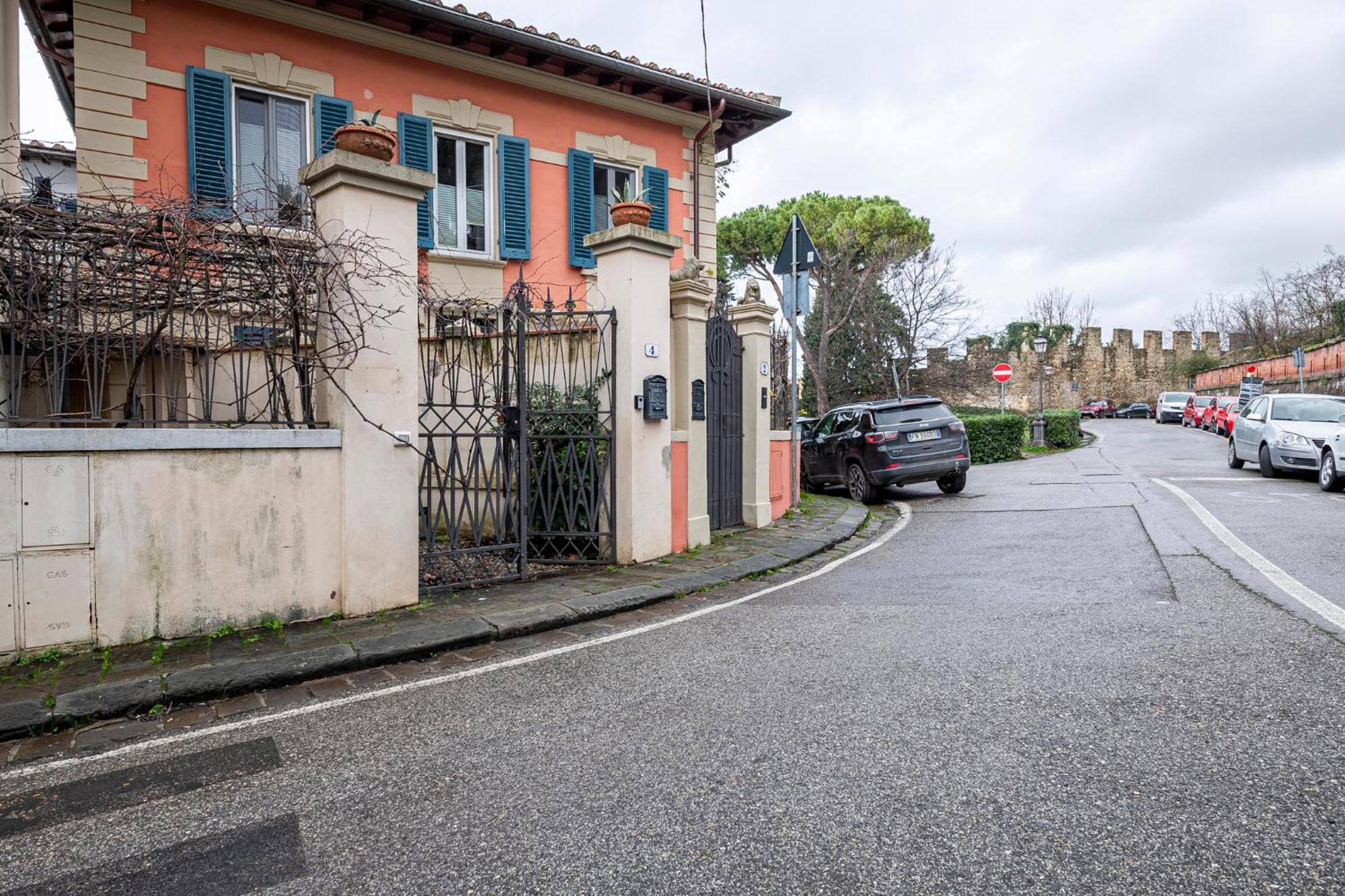Suite In Pz. Michelangelo: Due Camere Con Due Bagni فلورنس المظهر الخارجي الصورة